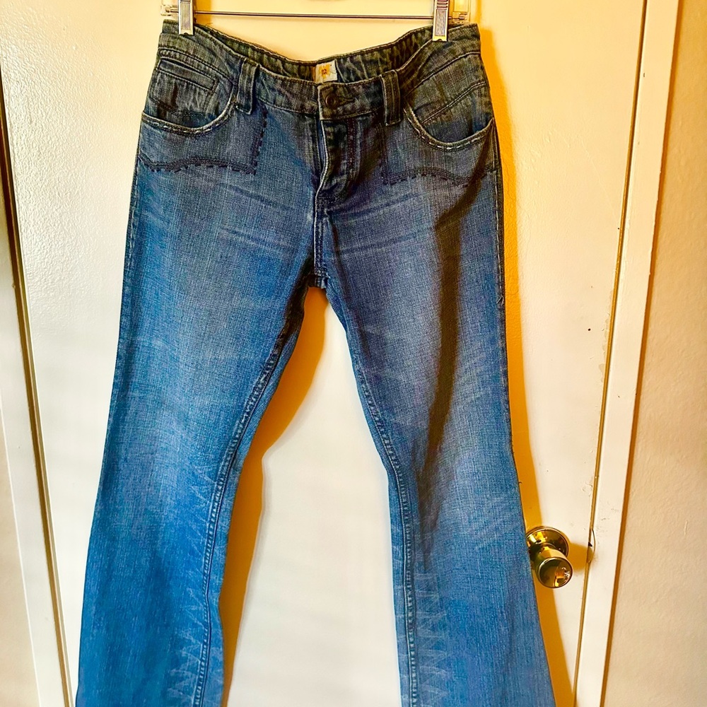 Antik Denim vintage women’s jeans. Size 30, super cool jeans!